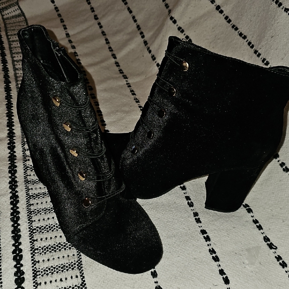Elegant Black Women's Ankle Boots